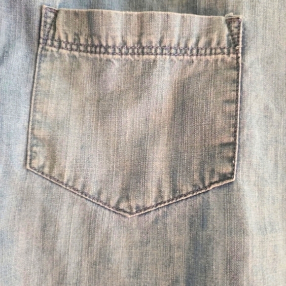Madewell Shirt - Denim Button Dow - Short Sleeve - Size XS (Oversized Fit) - Picture 3 of 4